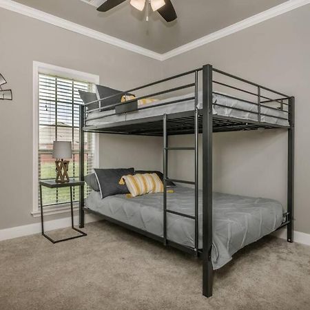 Cheerful 3 Bedroom Home, King Bed, 10 Min From Palo Duro Canyon, Fireplace, Washer Dryer Dış mekan fotoğraf