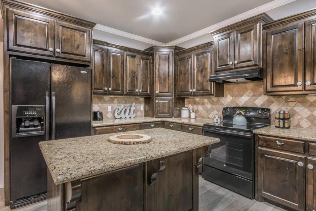 Cheerful 3 Bedroom Home, King Bed, 10 Min From Palo Duro Canyon, Fireplace, Washer Dryer Dış mekan fotoğraf
