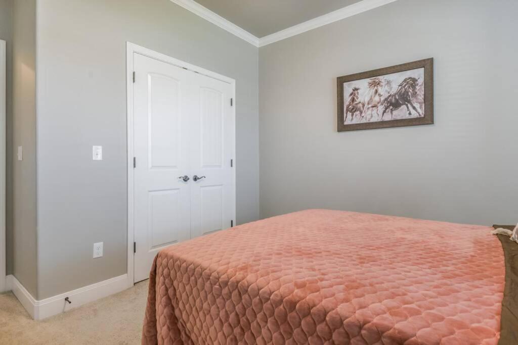 Cheerful 3 Bedroom Home, King Bed, 10 Min From Palo Duro Canyon, Fireplace, Washer Dryer Dış mekan fotoğraf